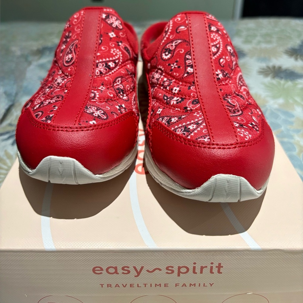 Easy Spirit Red Paisley Slip-On Casual Shoes